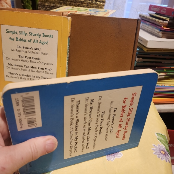 2 Dr. Seuss Books - Picture 3 of 7